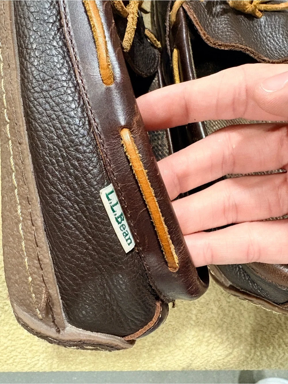 L.L. Bean Men's Size 13 W Brown Leather Handsewn Flannel Lined Moccasin Slippers